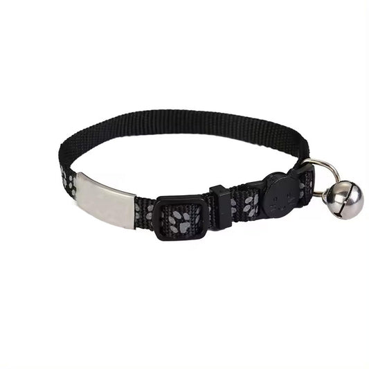 Katthalsband graverat med namn och telefonnummer