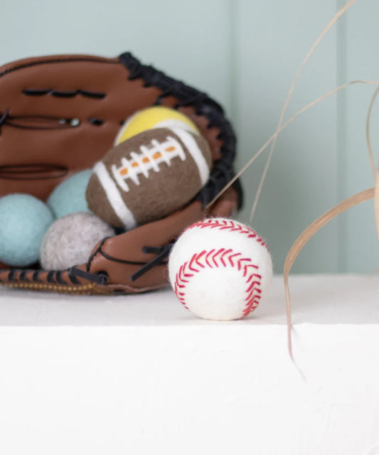 BUDDY. Hund leksak av fårull "Baseball"
