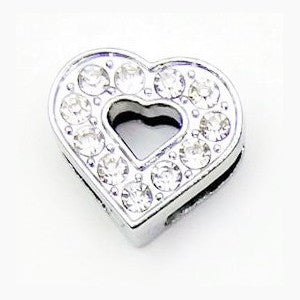 Hundbandana med namn och hundhalsband av äkta läder. Dekorerad med glittrande strassbokstäver