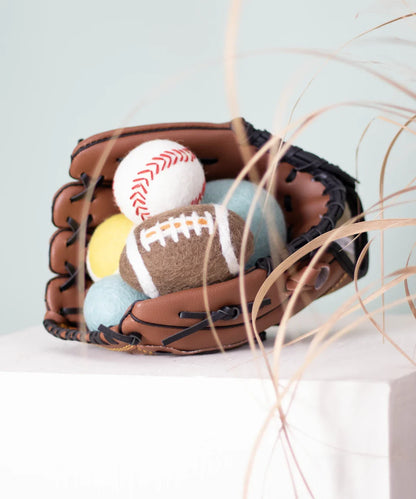 BUDDY. Hund leksak av fårull "Baseball" 